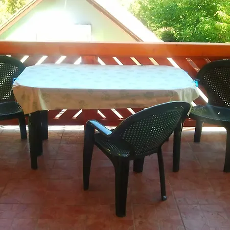 Hacienda Csaladbarat Vendeghaz * Balatonboglár