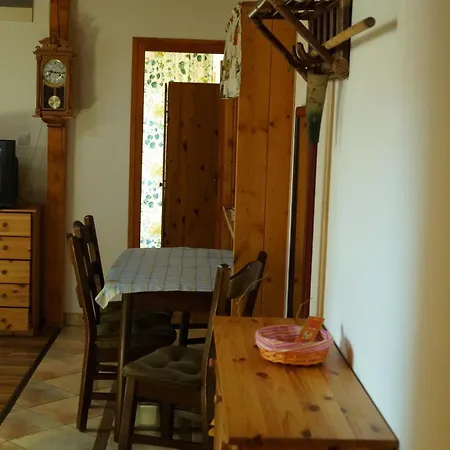아파트 Hacienda Csaladbarat Vendeghaz *