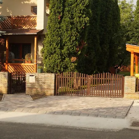Hacienda Csaladbarat Vendeghaz *